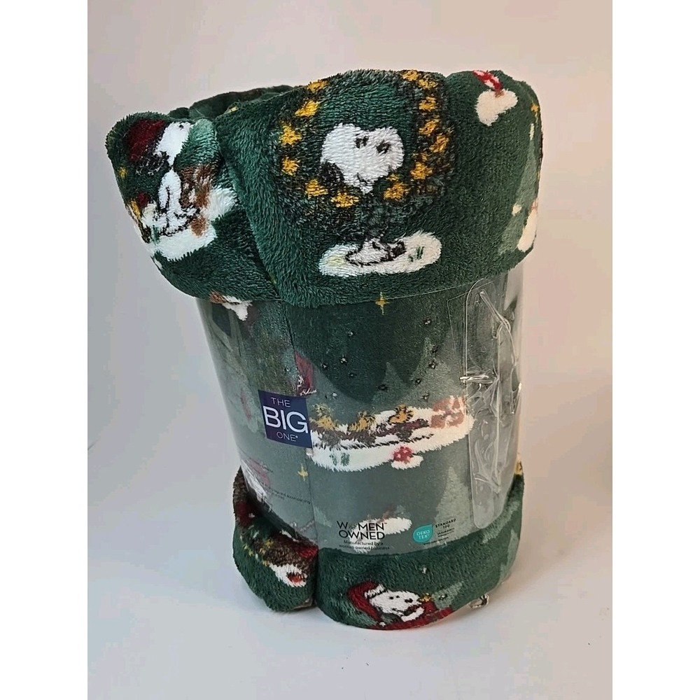 The Big One Peanuts Christmas Oversized Plush Throw 5ft x 6ft - Picture 3 of 6